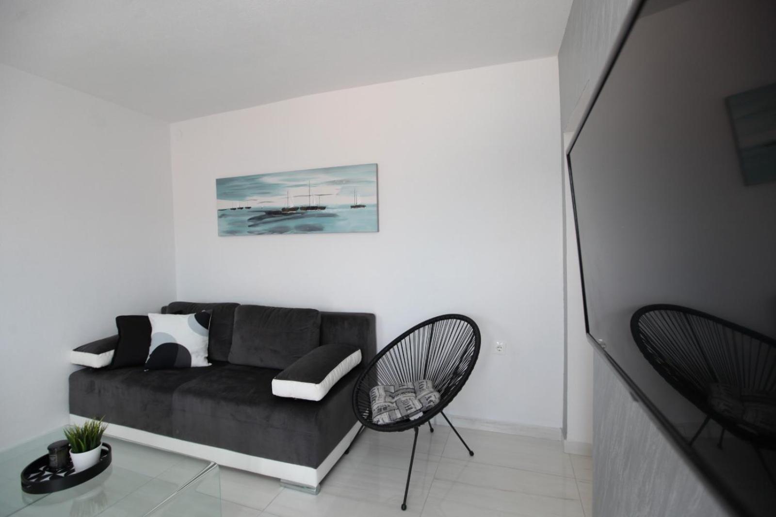 Apartment With Terrace And Sea View - Lucic Trogir Zewnętrze zdjęcie