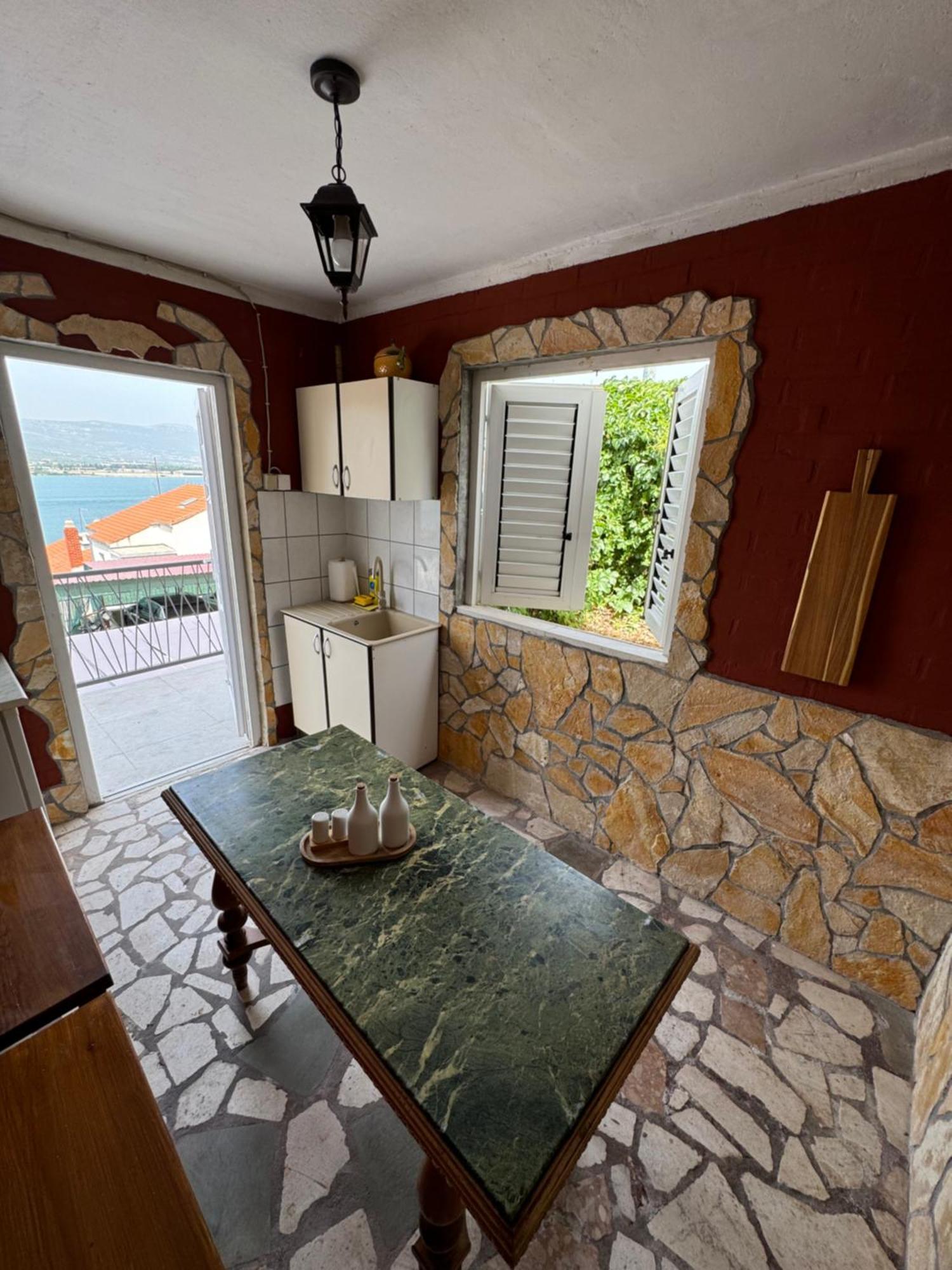 Apartment With Terrace And Sea View - Lucic Trogir Zewnętrze zdjęcie